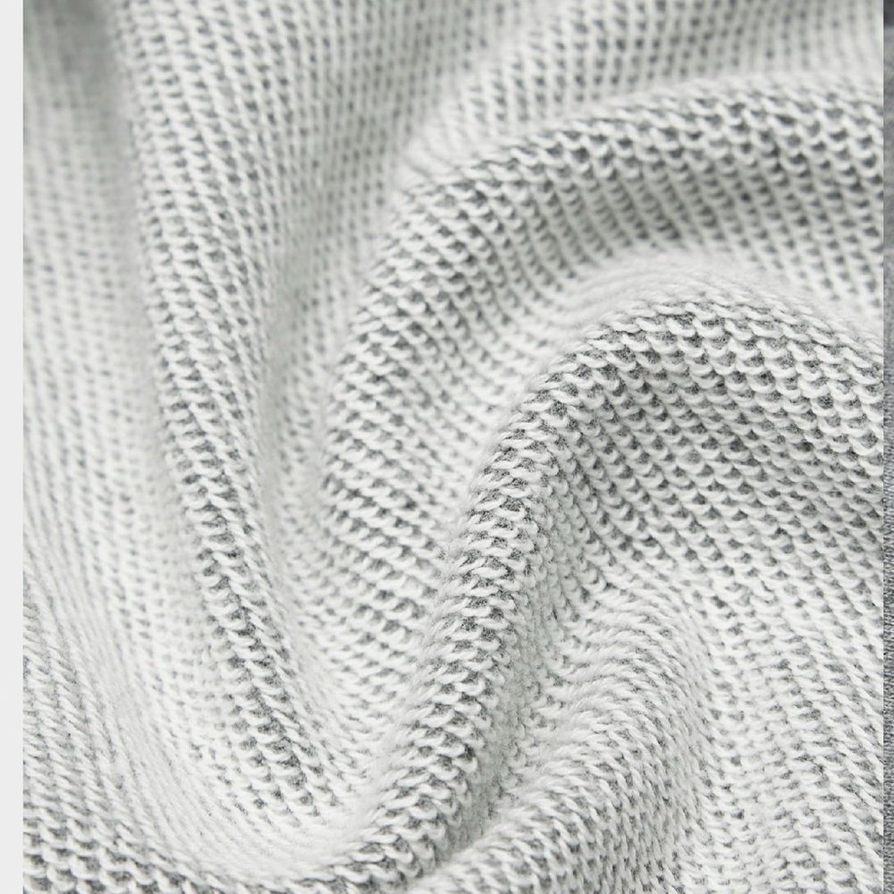 Aritzia Charcoal Gray Hoodie - Picture 4 of 9